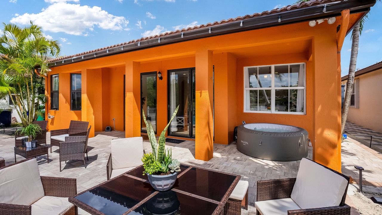 Photo of Patio Balcony in Tamiami