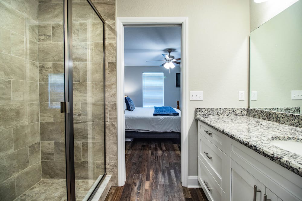 Photo of Bathroom in Bartow
