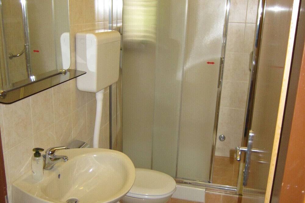Photo of Bathroom in Gornji Kono