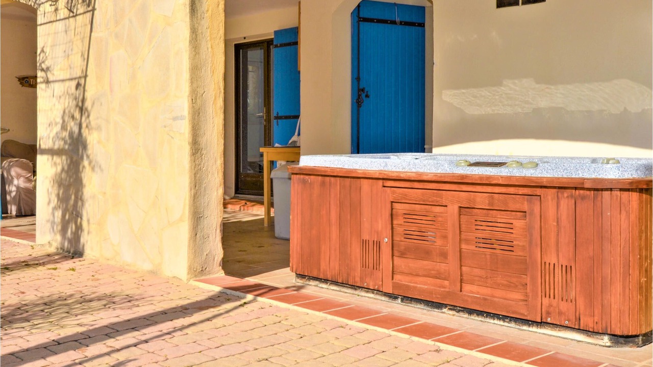 Photo of Outdoor in Saint-Chamas