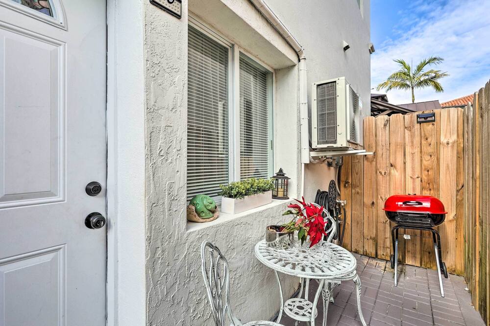 Photo of Outdoor in Tamiami