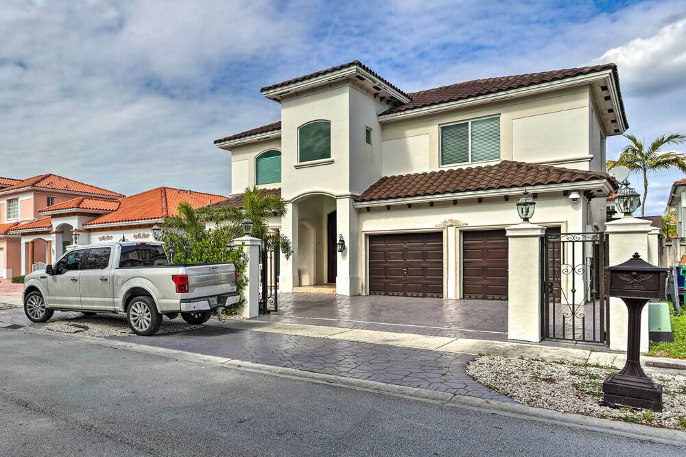 Photo of Outdoor in Tamiami
