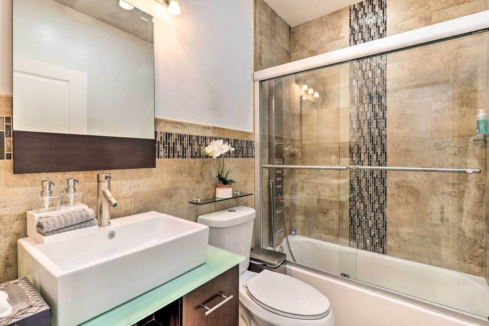 Photo of Bathroom in Tamiami