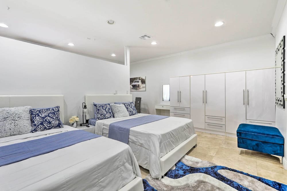 Photo of Bedroom in Tamiami
