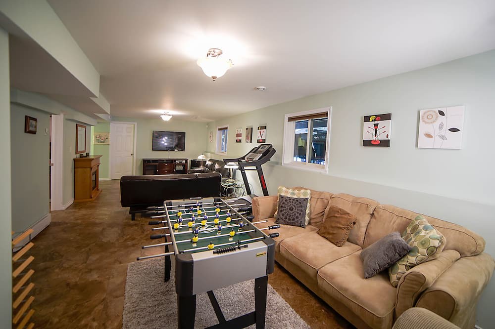 Photo of Livingroom in Brock