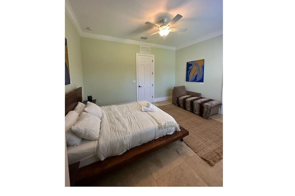 Photo of Bedroom in Homestead