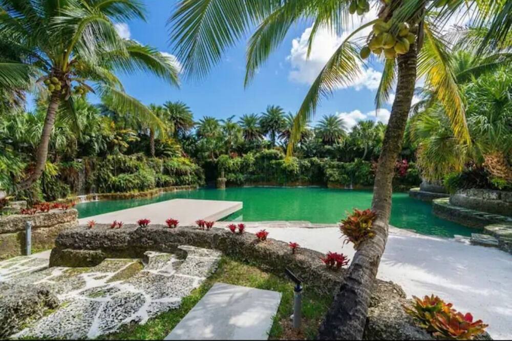 Photo of Outdoor in Homestead