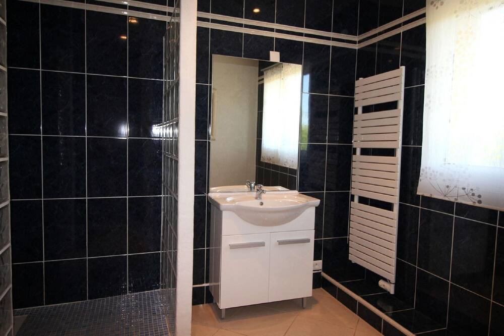 Photo of Bathroom in Le Luc