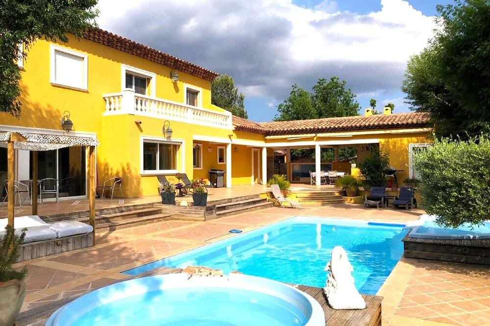 Photo of Outdoor in Le Luc