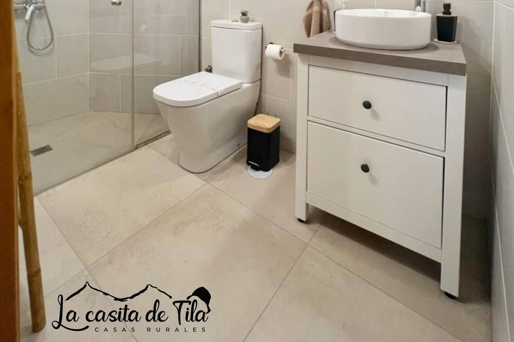 Photo of Bathroom in Adeje