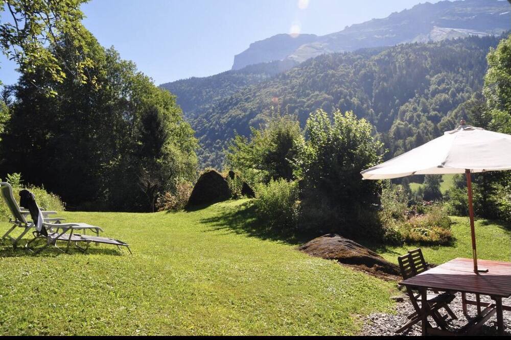Photo of Outdoor in Sixt-Fer-a-Cheval