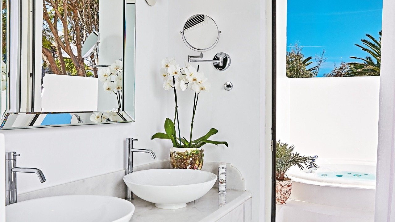 Photo of Bathroom in Adelianos Kampos