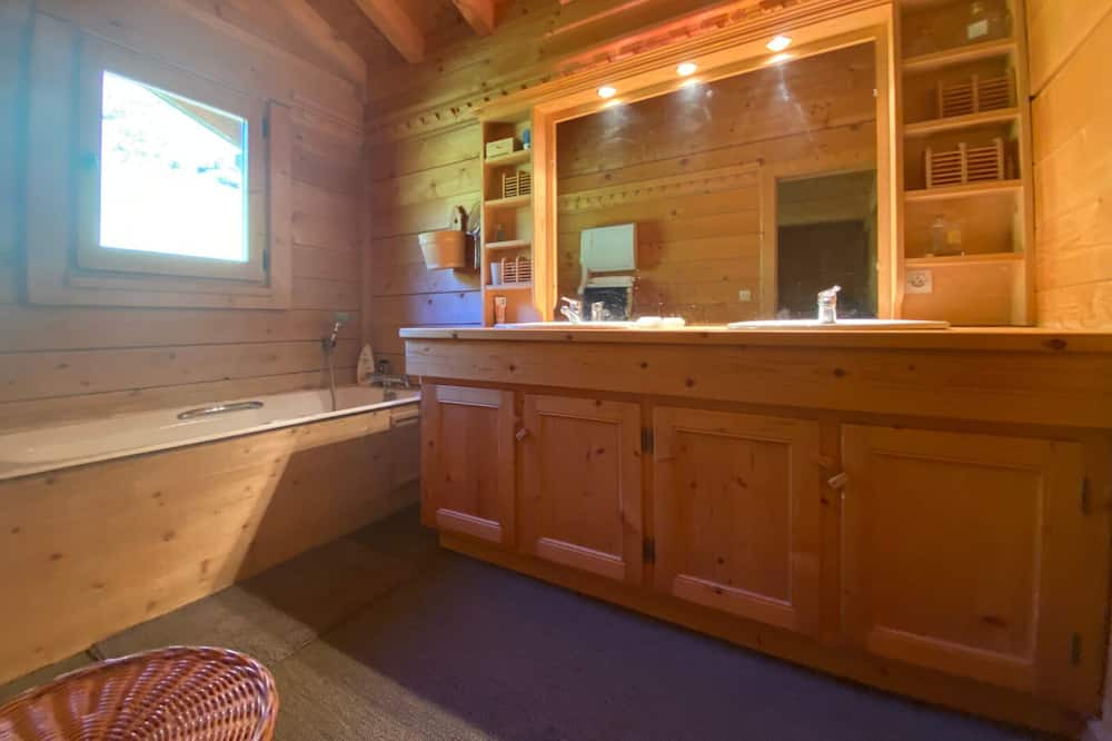 Photo of Bathroom in La Chapelle-d'Abondance