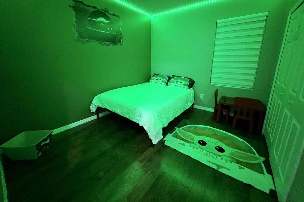 Photo of Bedroom in Sunset Ridge