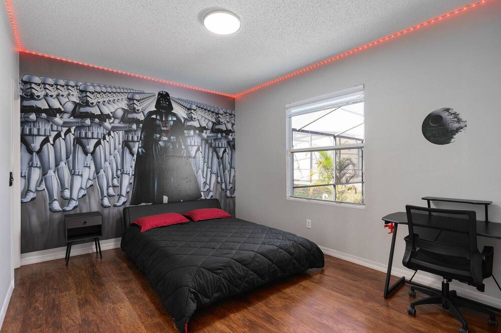 Photo of Bedroom in Sunset Ridge