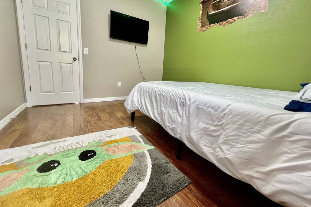 Photo of Bedroom in Sunset Ridge