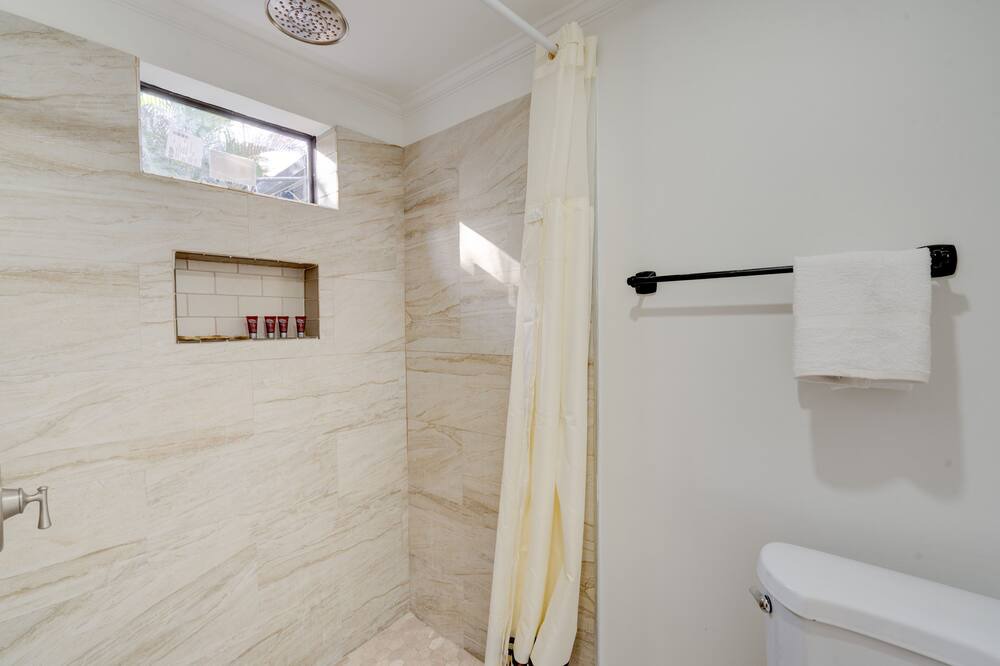 Photo of Bathroom in Miami Shores