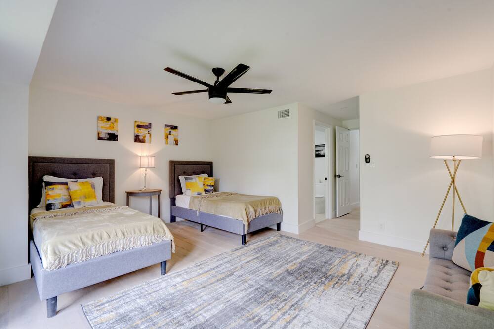 Photo of Bedroom in Miami Shores
