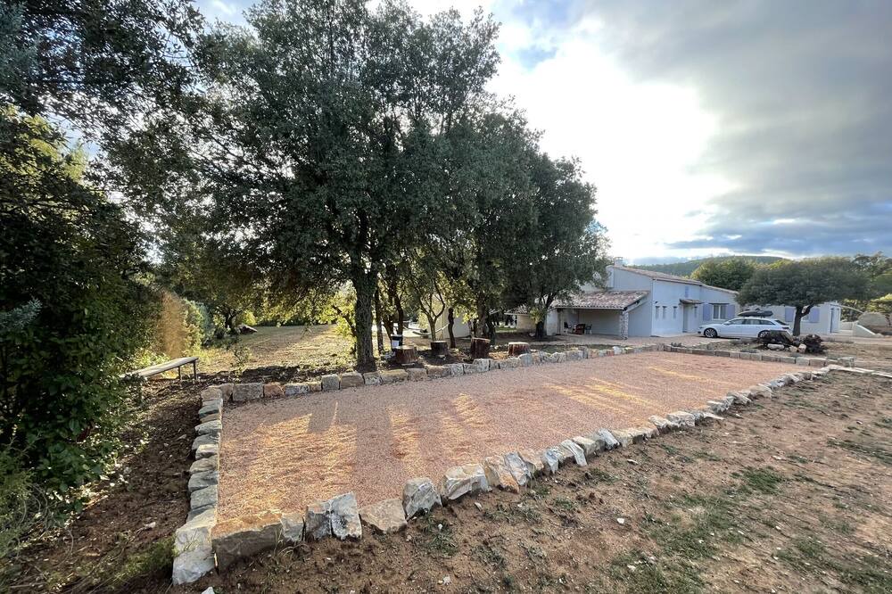 Photo of Outdoor in Fox-Amphoux