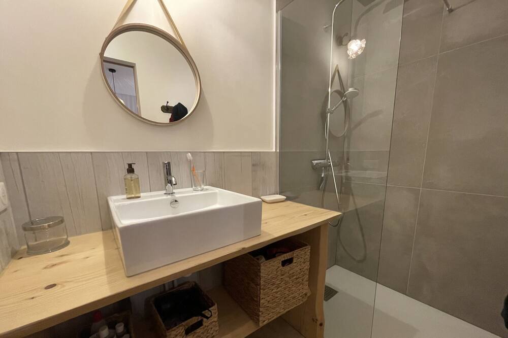Photo of Bathroom in Fox-Amphoux