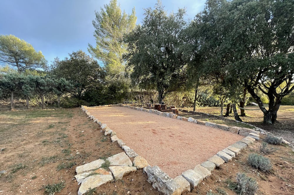 Photo of Outdoor in Fox-Amphoux