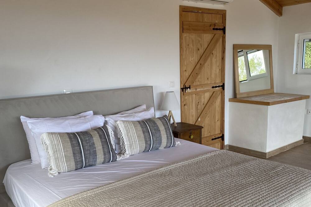 Photo of Bedroom in Elation