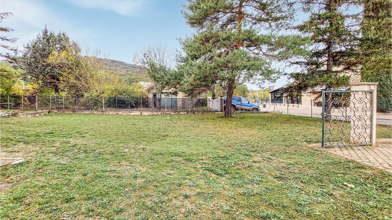 Photo of Outdoor in Saint-Julien