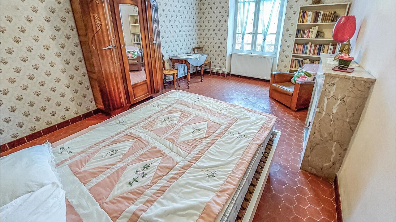 Photo of Others in Saint-Julien