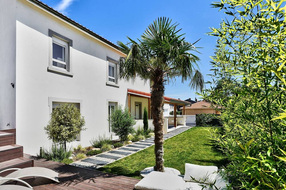 Photo of Outdoor in Decines-Charpieu