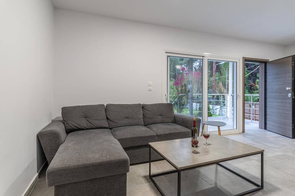 Photo of Livingroom in Isthmia
