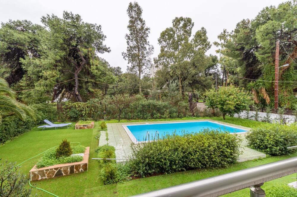 Photo of Outdoor in Isthmia