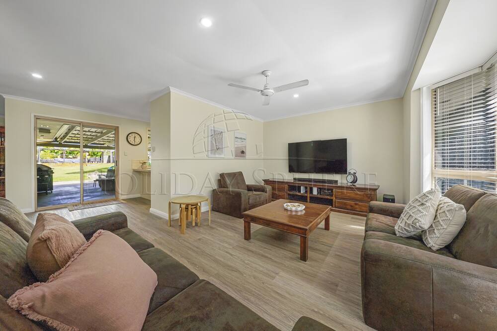 Photo of Livingroom in Oxenford