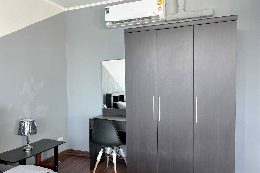 Photo of Bedroom in Talat Nuea