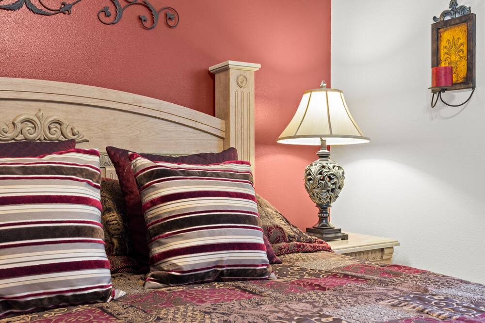 Photo of Bedroom in Sunset Ridge