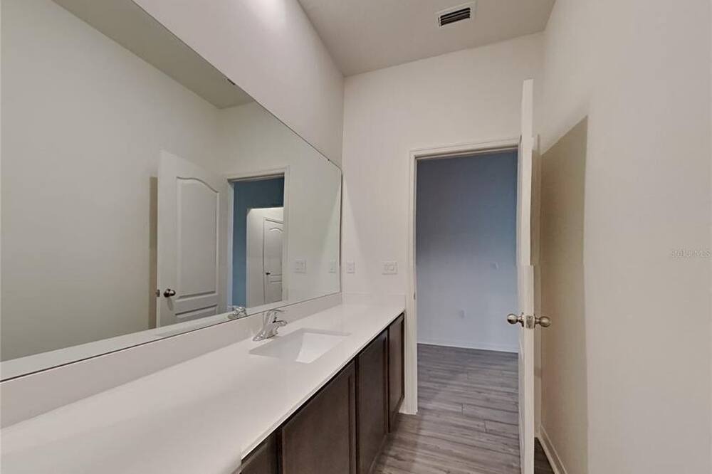 Photo of Others in Nichols