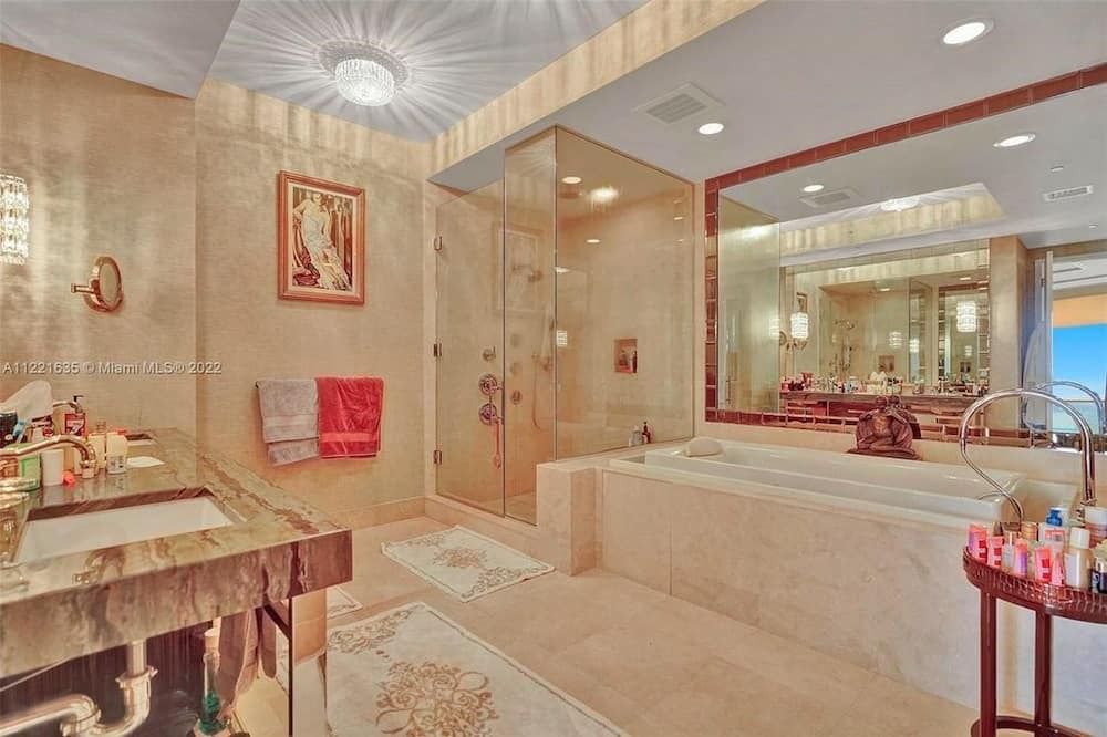 Photo of Others in Bal Harbour