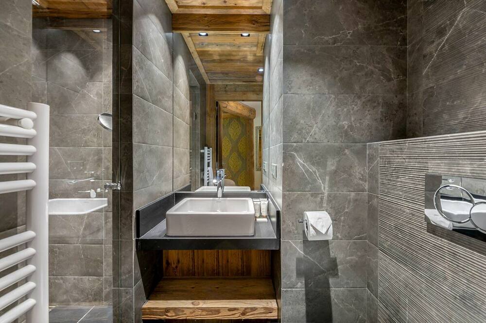 Photo of Bathroom in Val-d'Isere