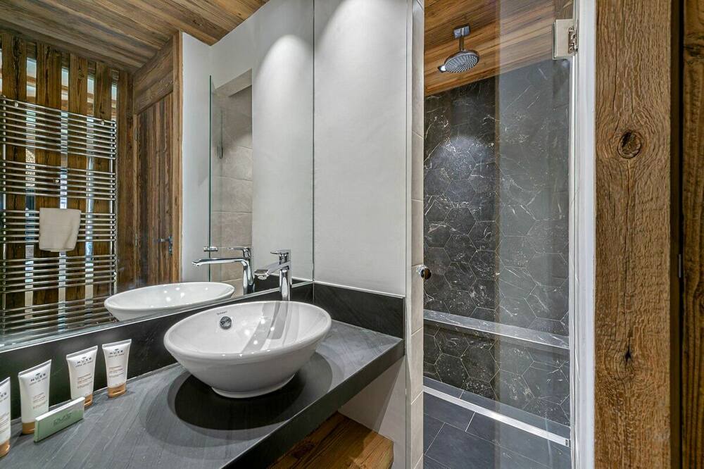 Photo of Bathroom in Val-d'Isere