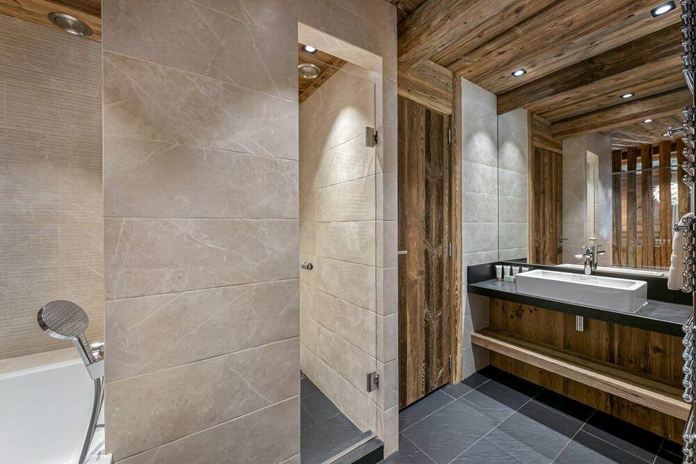 Photo of Bathroom in Val-d'Isere