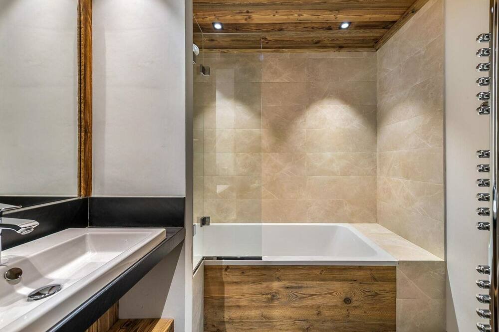 Photo of Bathroom in Val-d'Isere