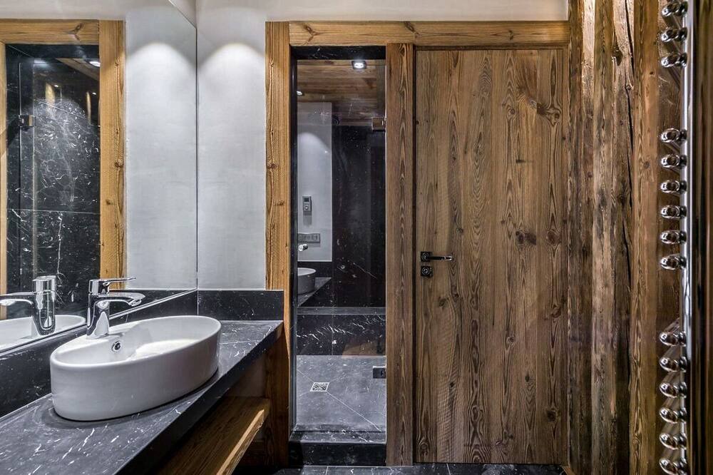 Photo of Bathroom in Val-d'Isere
