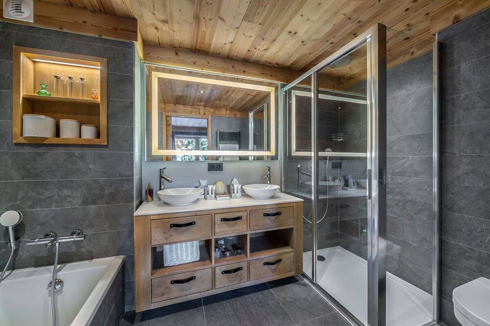 Photo of Bathroom in Val-d'Isere