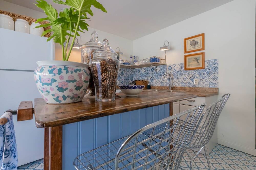 Photo of Kitchen in Utterson