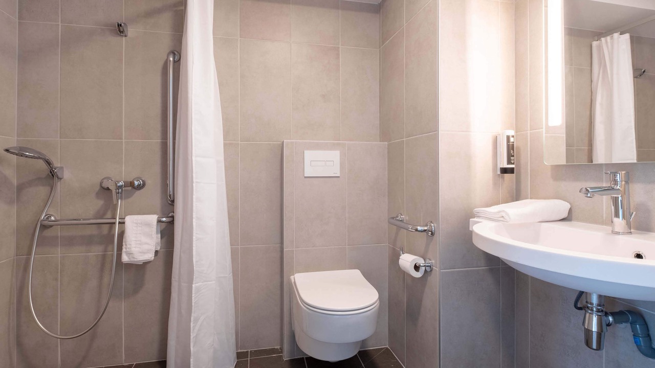 Photo of Bathroom in Cluses