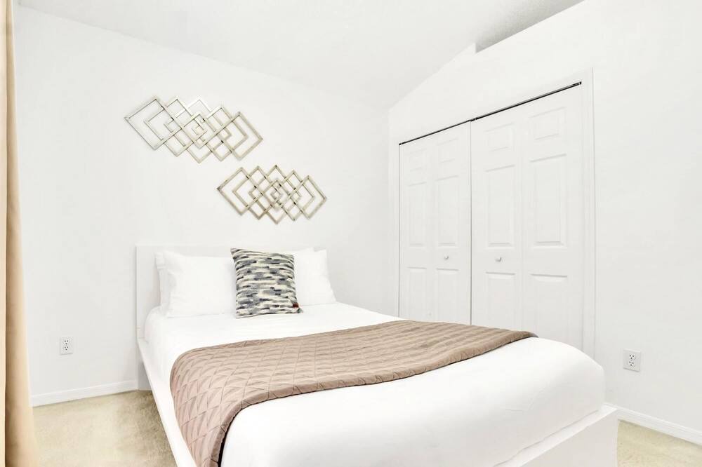 Photo of Bedroom in Indian Point