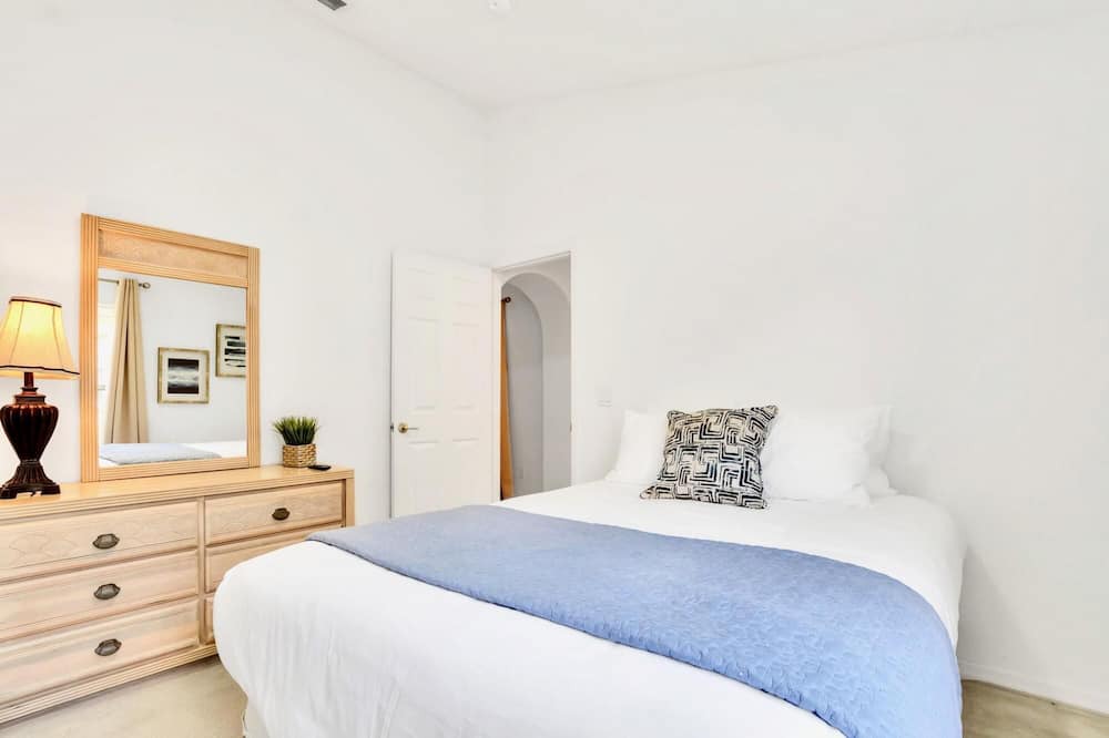 Photo of Bedroom in Indian Point