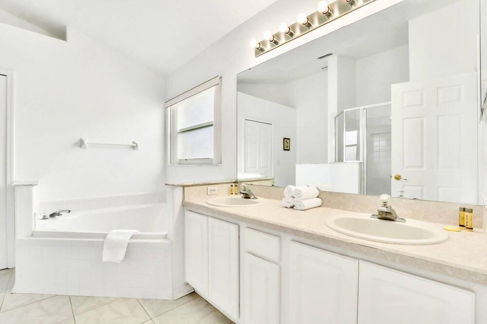 Photo of Bedroom in Indian Point