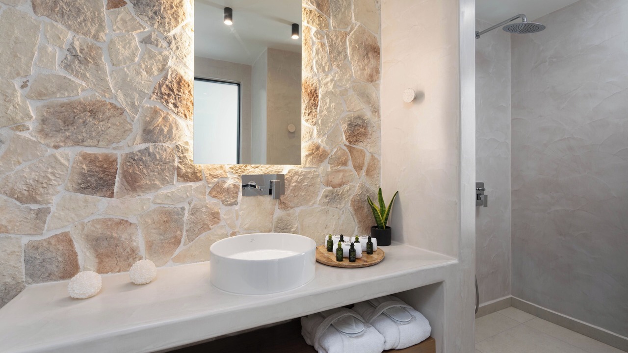 Photo of Bathroom in Fira