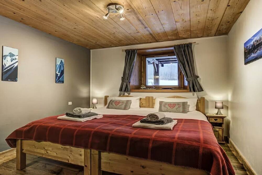Photo of Bedroom in Les Bossons