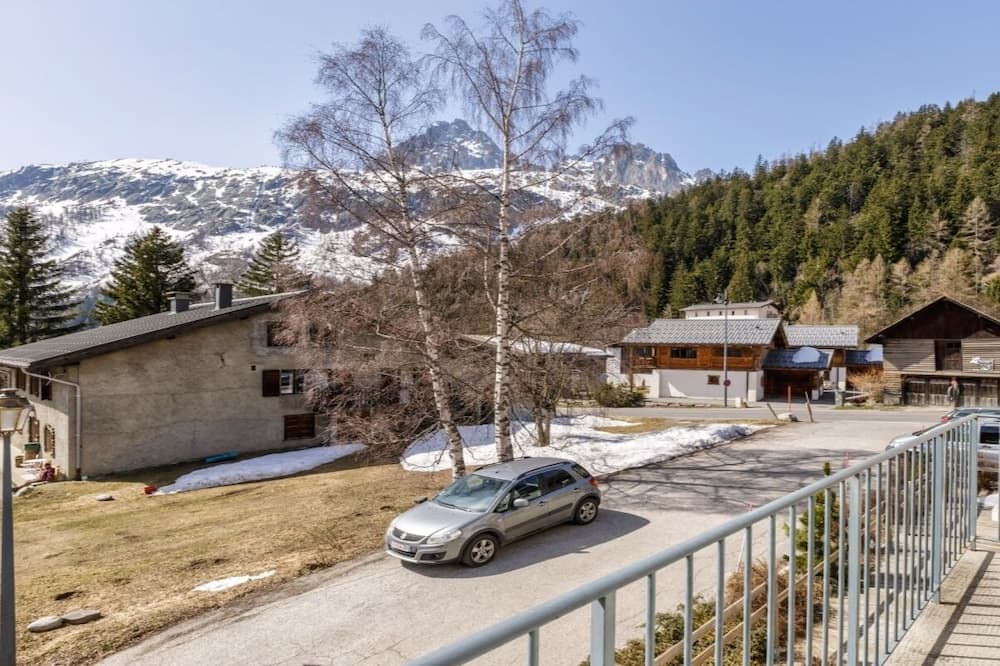 Photo of Outdoor in Montroc
